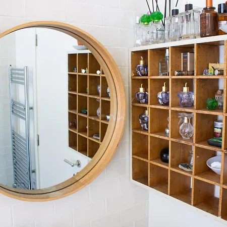 Avec Salle De Bain Privee Et Balcon Vegetal A Lisbonne Amoreiras Bed & Breakfast
