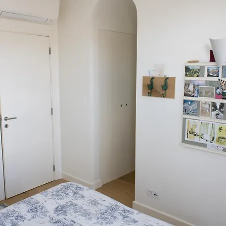 Votre Avec Salle De Bain Privee Et Balcon Vegetal A Lisbonne Amoreiras - Your With Private Bathroom And Balcony In Amoreiras Lisboa