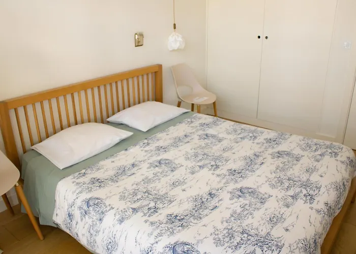 Votre Avec Salle De Bain Privée Et Balcon Végétal à Lisbonne Amoreiras - Your With Private Bathroom&balcony In Amoreiras Lisboa