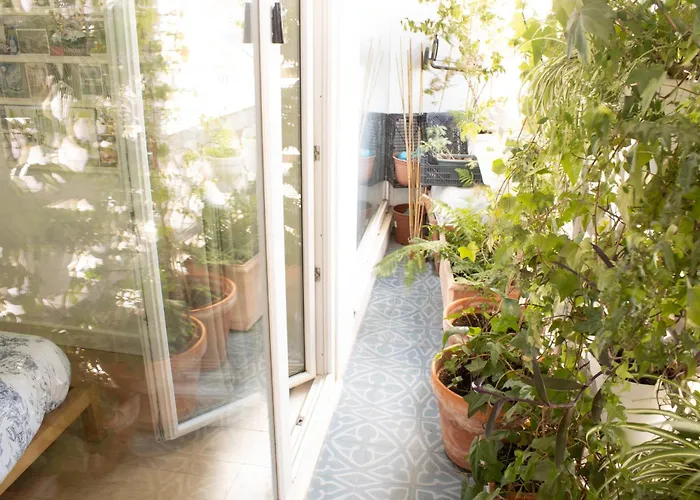 Votre Avec Salle De Bain Privee Et Balcon Vegetal A Lisbonne Amoreiras - Your With Private Bathroom And Balcony In Amoreiras 3* Lisboa